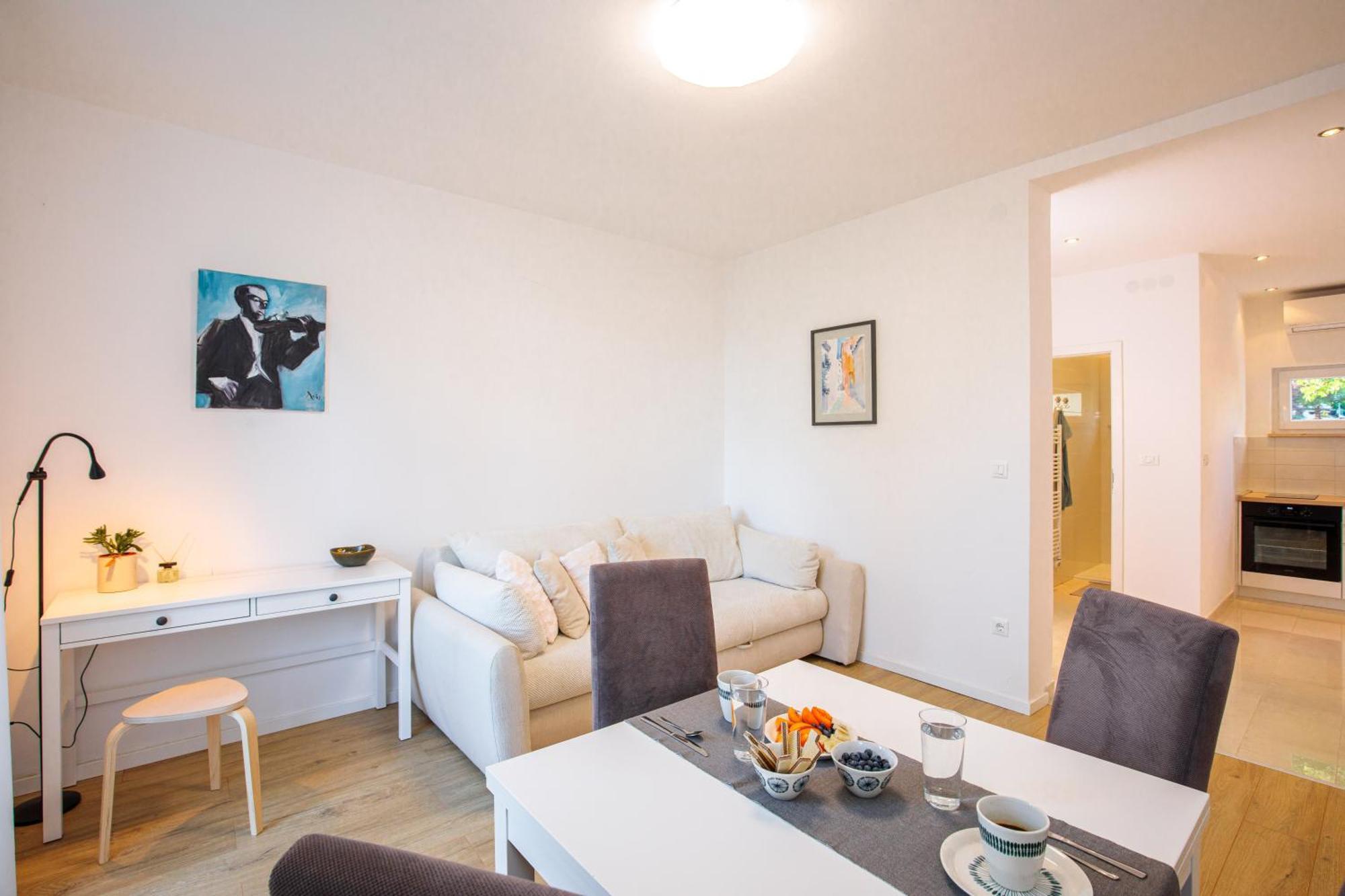 Santa Fuma Apartment Ровінь Екстер'єр фото